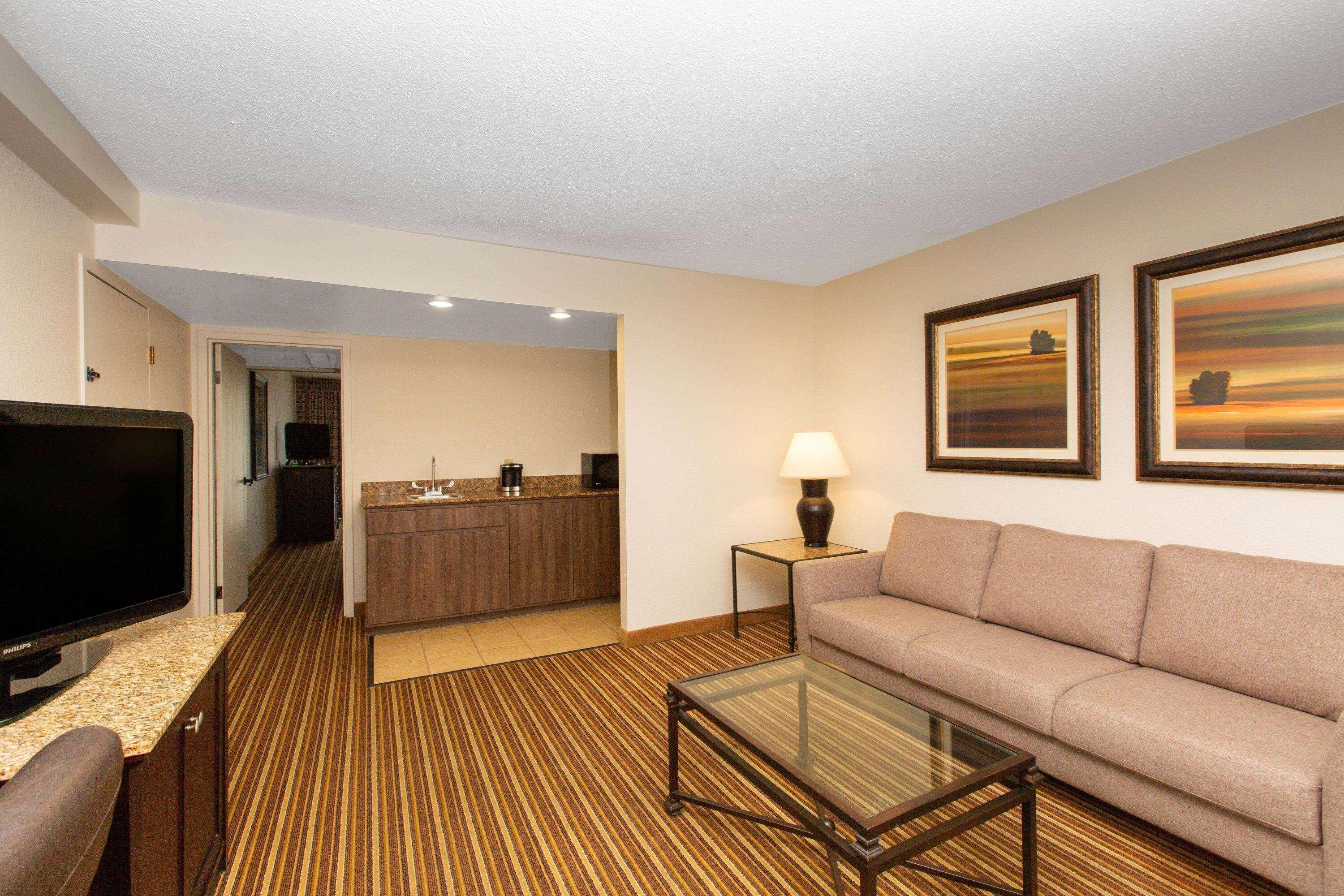 อักซาร์เบน สวีท, อะ เทรดมาร์ก คอลเล็กชัน โฮเทล Hotel โอมาฮา ภายนอก รูปภาพ