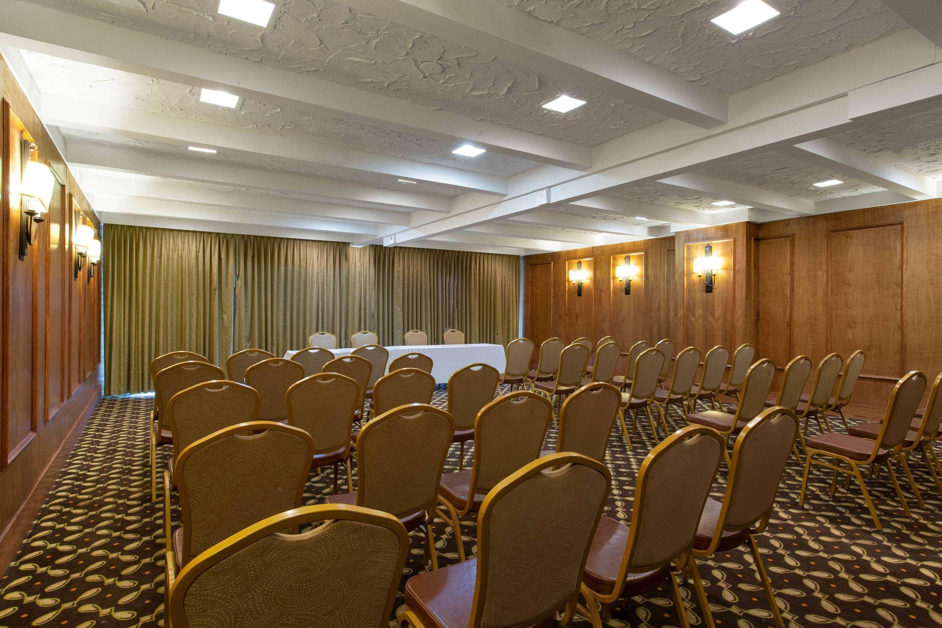 อักซาร์เบน สวีท, อะ เทรดมาร์ก คอลเล็กชัน โฮเทล Hotel โอมาฮา ภายนอก รูปภาพ